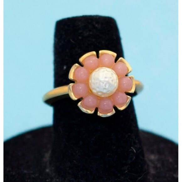 Vintage Cute Pink Flower Ring Size 6 by Avon - N27 - Picture 1 of 3